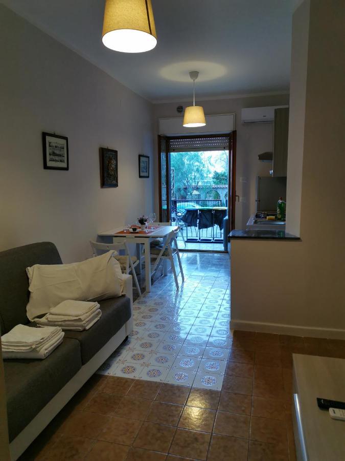 Sorrento'S Holidays Room 1 Buitenkant foto